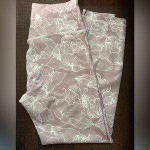 Floral Print Leggings in Pink and White